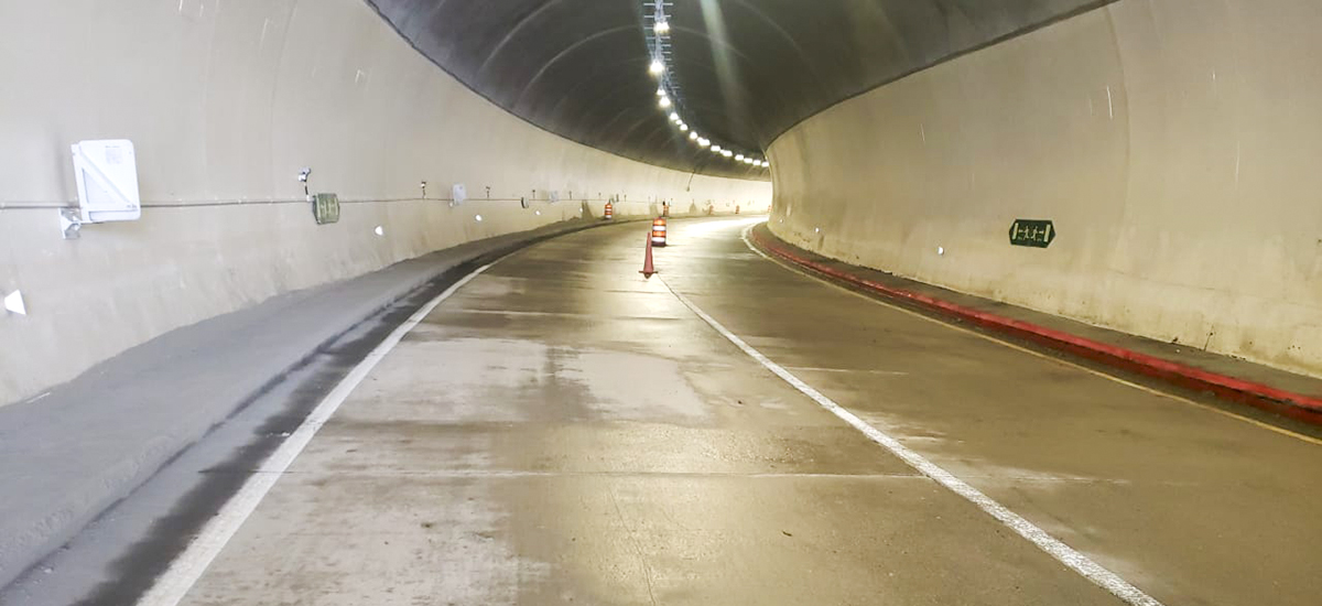 Fotografía del interior del túnel Trigrillo Lanudo, parte del Cruce de la Cordillera Central afectado por emergencias.