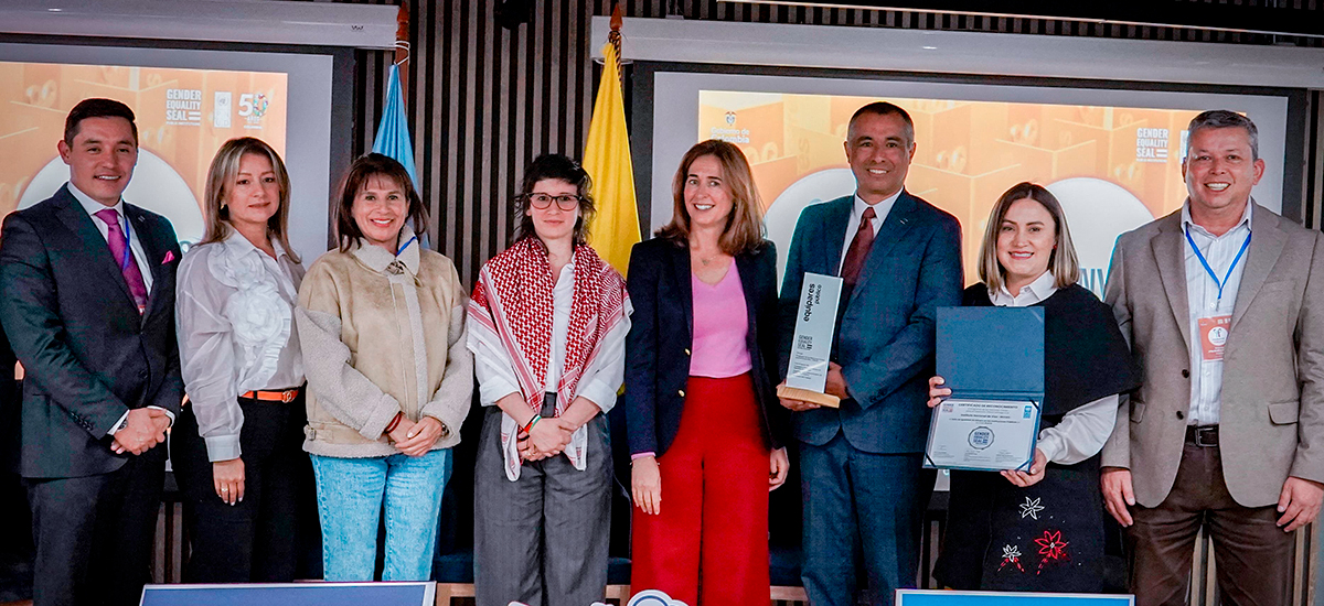Fotografía de Supersalud, SuperIndustria, Invías y la Agencia Nacional de Seguridad Vial reconocidas con el Sello Equipares Público